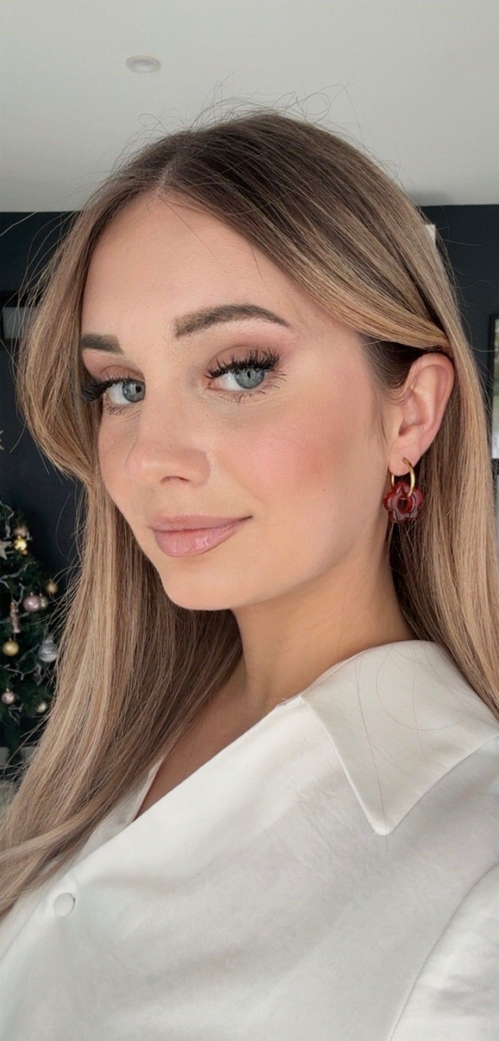 BOUCLE D'OREILLE FLORA✨