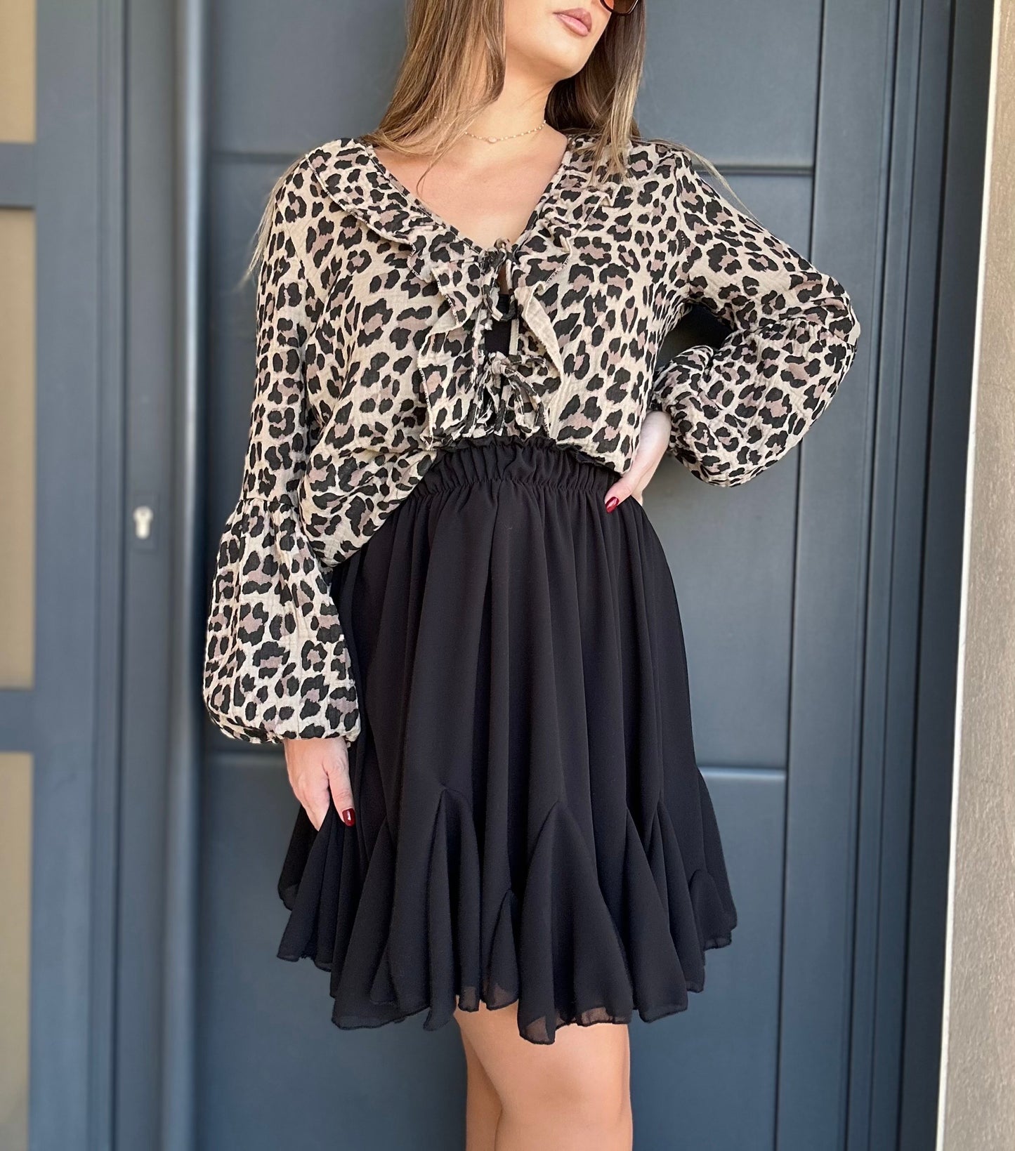 Petite jupe noire à volants JULIE ✨